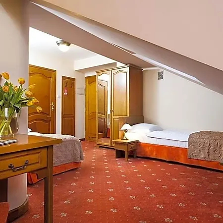 Regent 3*